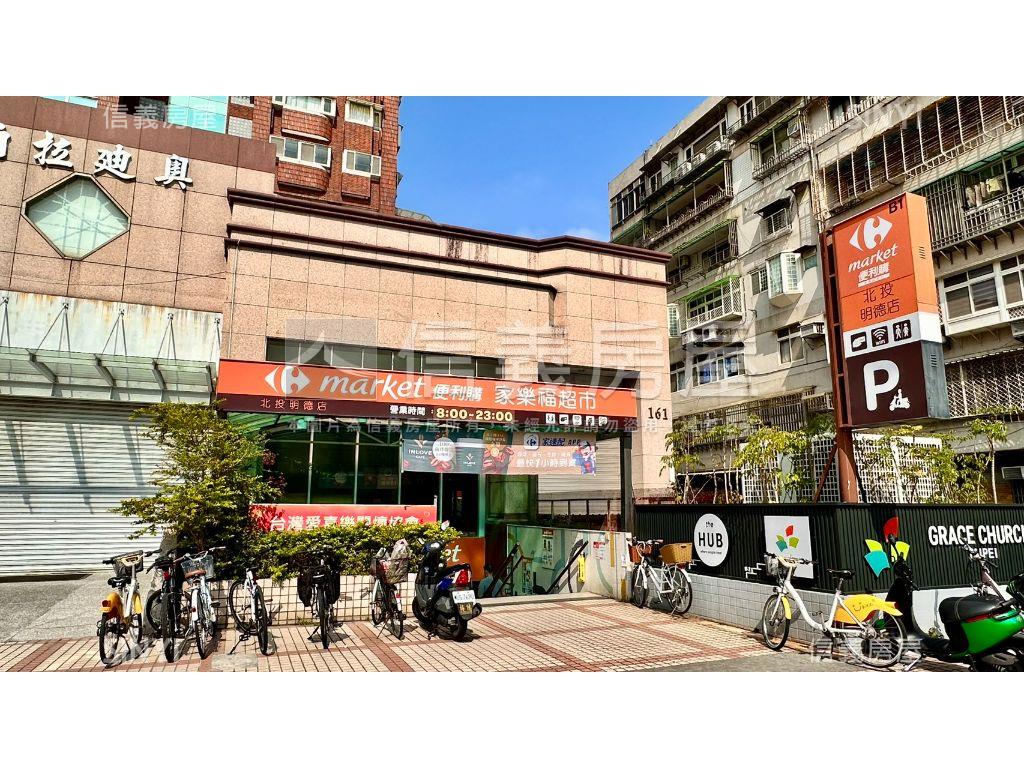 捷運電梯明亮美三房附車位房屋室內格局與周邊環境