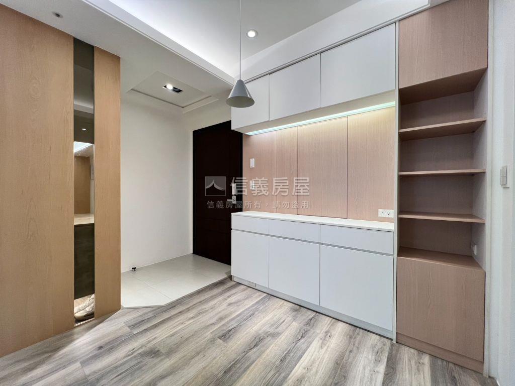 蒙德里安禪木質感兩房房屋室內格局與周邊環境