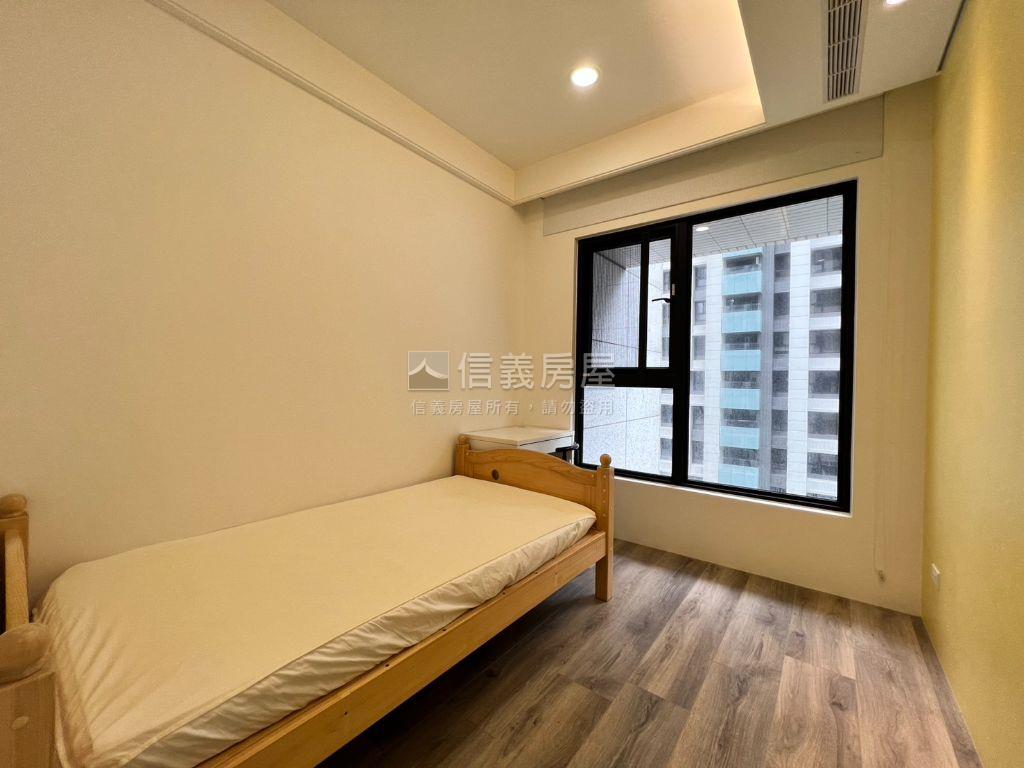 蒙德里安禪木質感兩房房屋室內格局與周邊環境