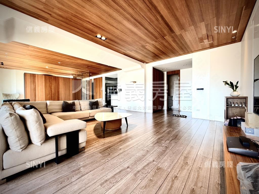 專任寶璽高第高質感朝南戶房屋室內格局與周邊環境