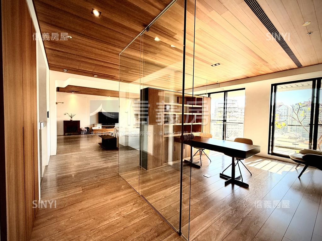 專任寶璽高第高質感朝南戶房屋室內格局與周邊環境