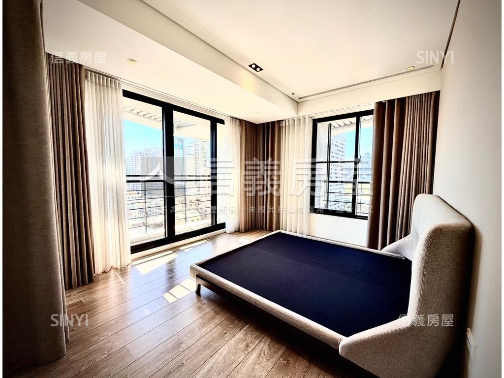 專任寶璽高第高質感朝南戶房屋室內格局與周邊環境