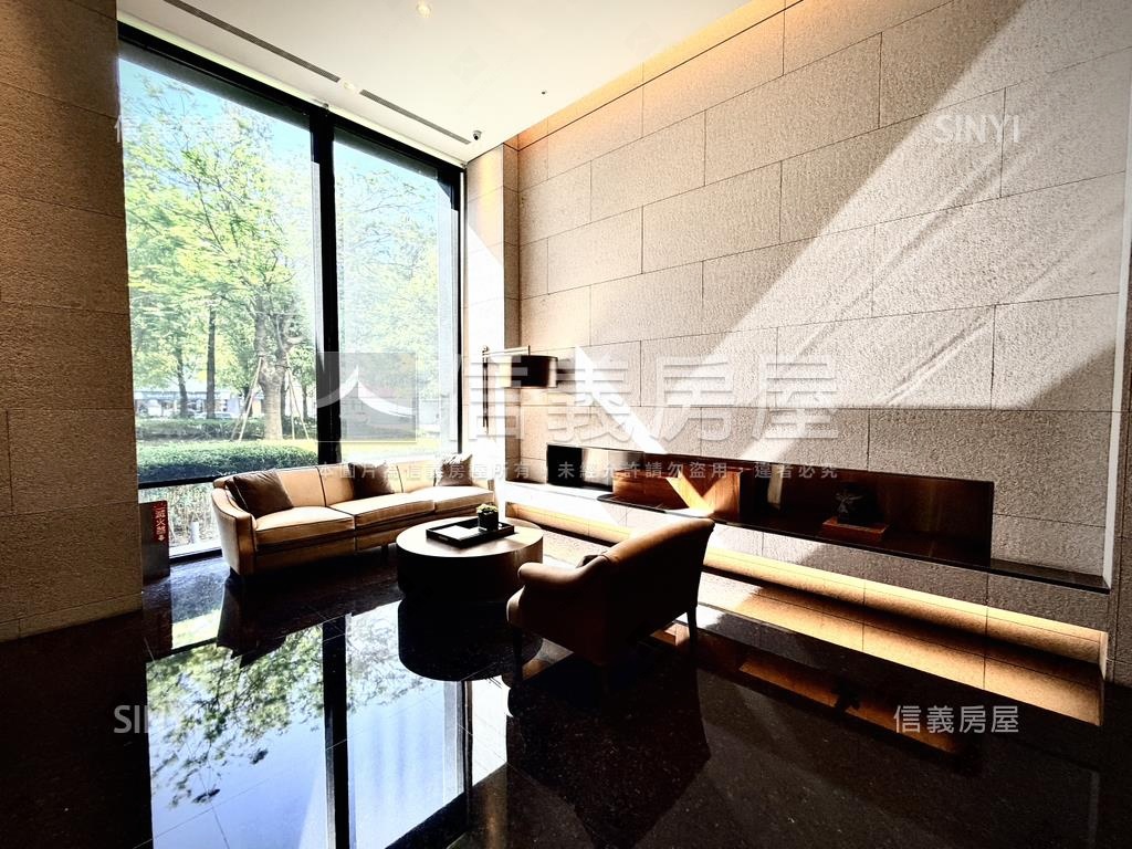 專任寶璽高第高質感朝南戶房屋室內格局與周邊環境