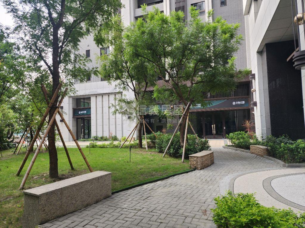 皇普莊園兩房平車全新裝潢房屋室內格局與周邊環境