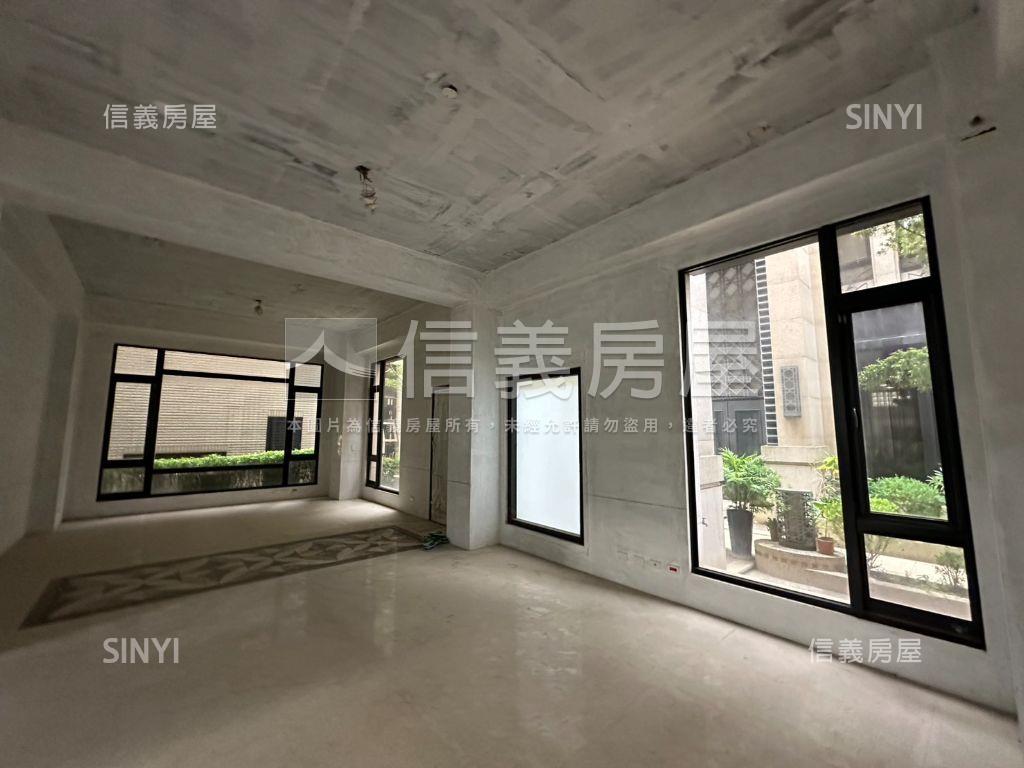 精銳霸氣大面寬豪墅房屋室內格局與周邊環境