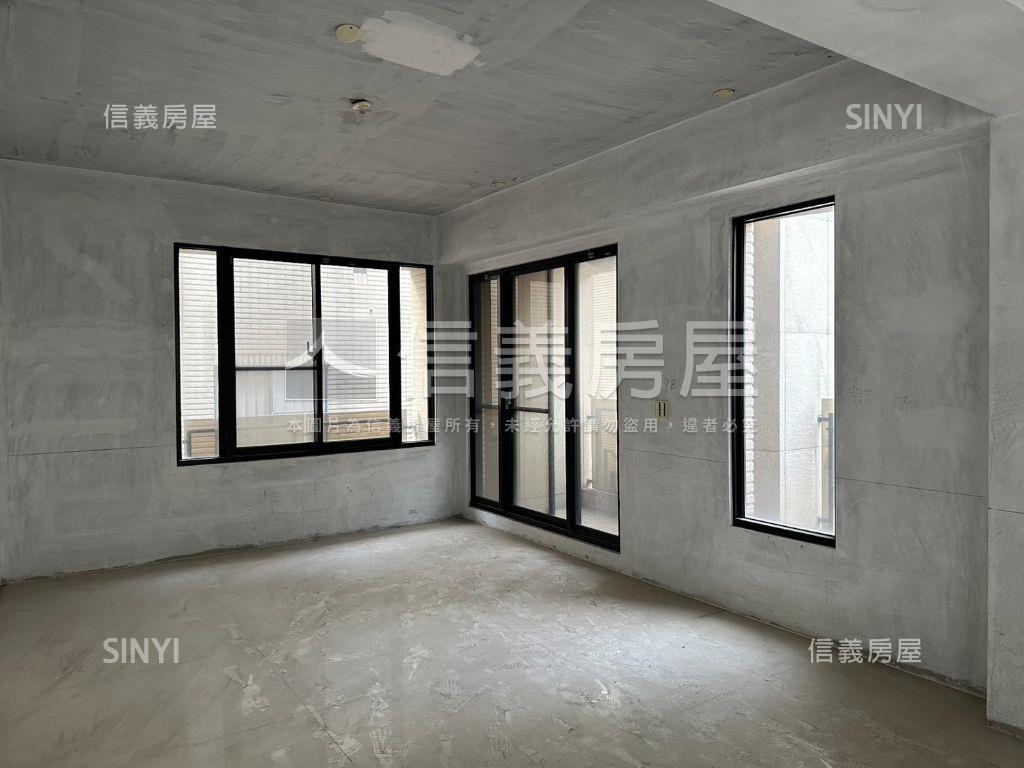精銳霸氣大面寬豪墅房屋室內格局與周邊環境
