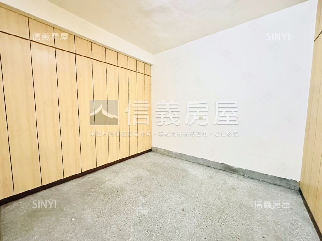 正東光園路綠園道臨路透天房屋室內格局與周邊環境