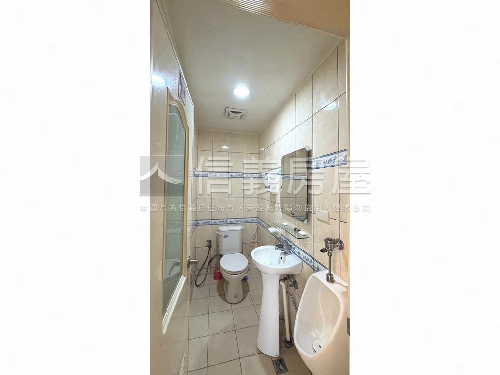 低總價臨中華路金店面房屋室內格局與周邊環境