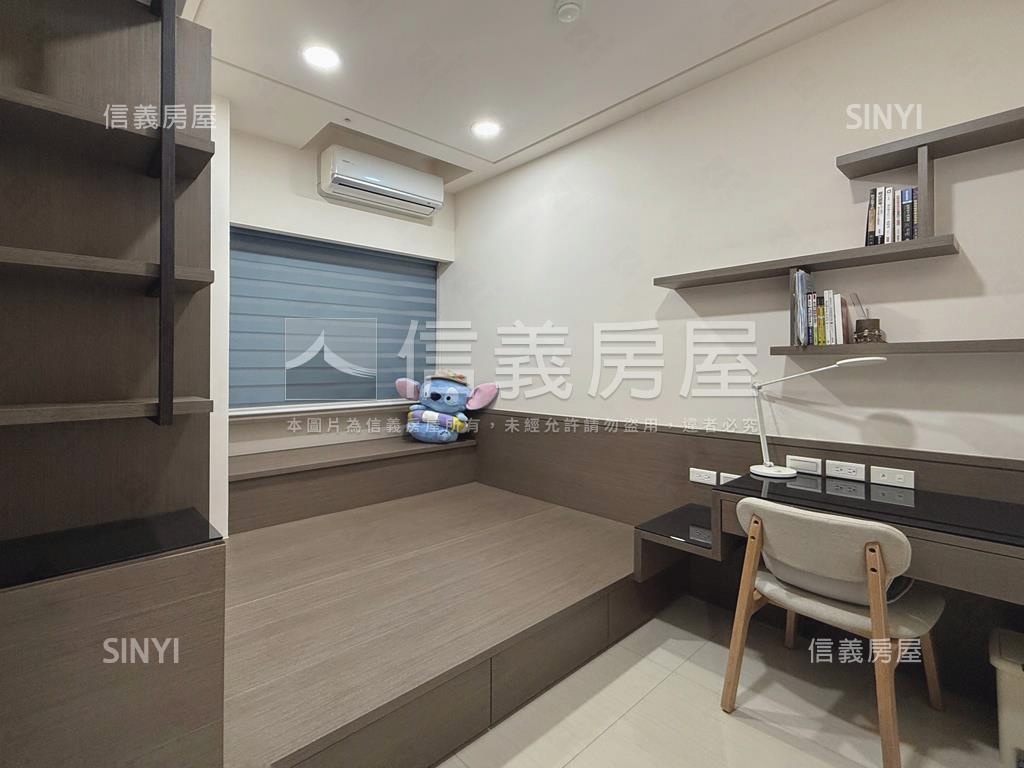 天森鳳山捷運三房平車房屋室內格局與周邊環境