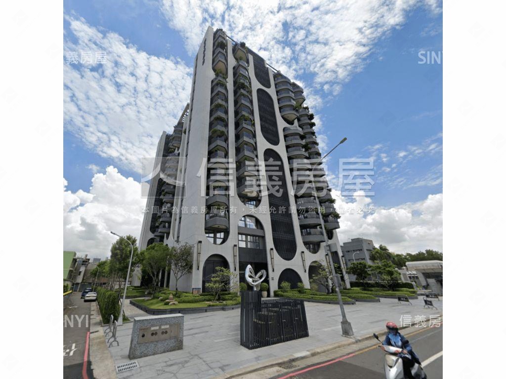 天森鳳山捷運三房平車房屋室內格局與周邊環境