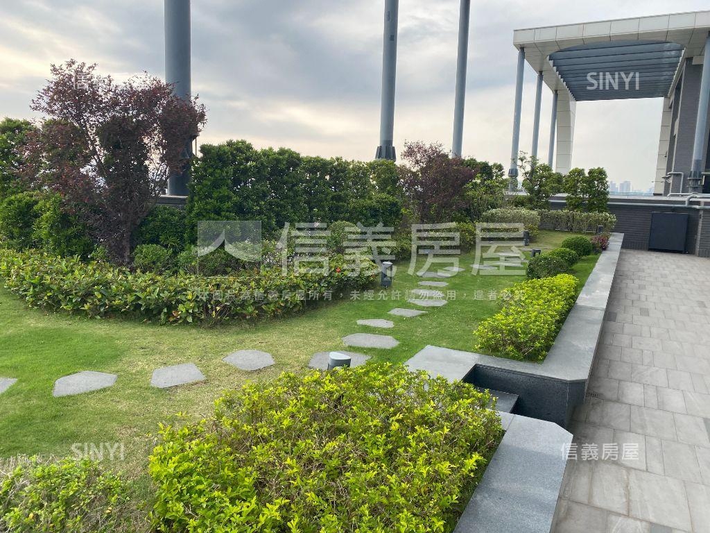 天森鳳山捷運三房平車房屋室內格局與周邊環境