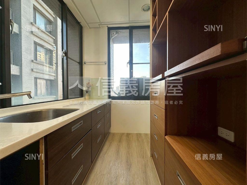 涵碧樓衛浴開窗採光美屋房屋室內格局與周邊環境
