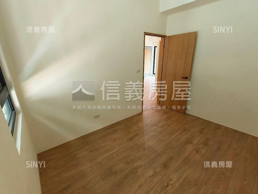 綠苑★一層一戶★三房車位房屋室內格局與周邊環境