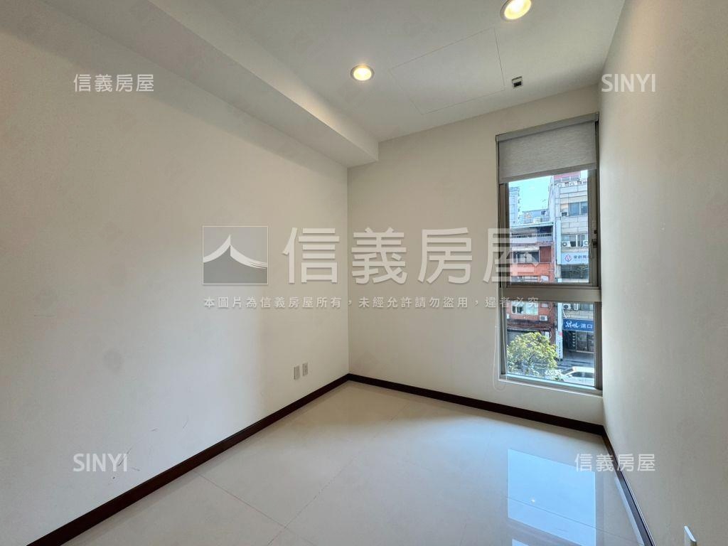 【忠泰明】樹蔭精緻雙車位房屋室內格局與周邊環境