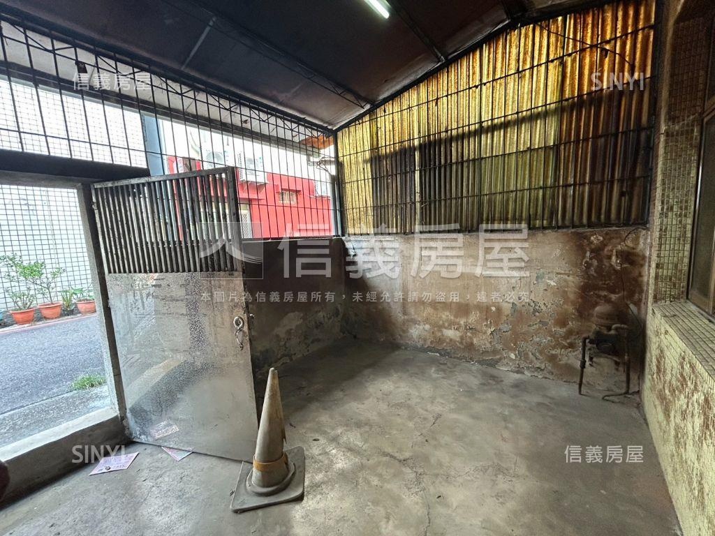 正義車站活巷便宜透天房屋室內格局與周邊環境