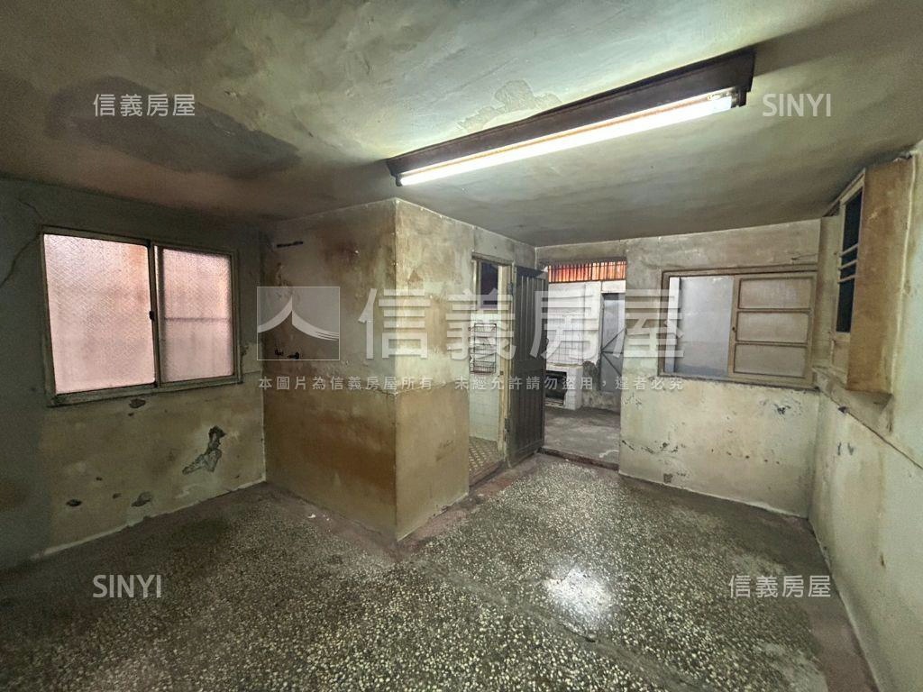 正義車站活巷便宜透天房屋室內格局與周邊環境
