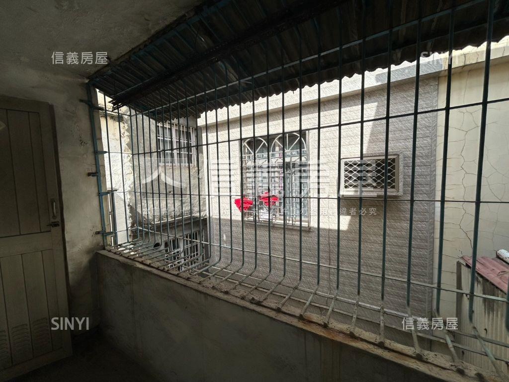 正義車站活巷便宜透天房屋室內格局與周邊環境
