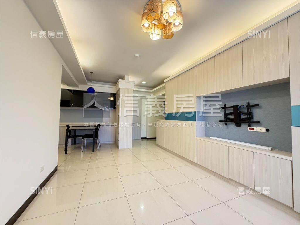 未來捷運生活三房車位房屋室內格局與周邊環境