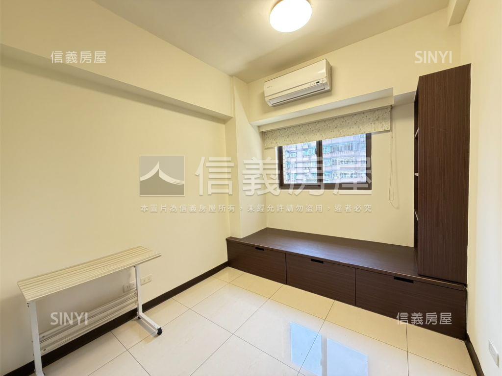 未來捷運生活三房車位房屋室內格局與周邊環境