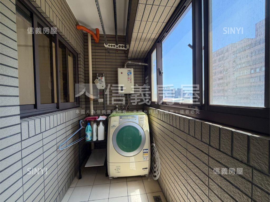 未來捷運生活三房車位房屋室內格局與周邊環境