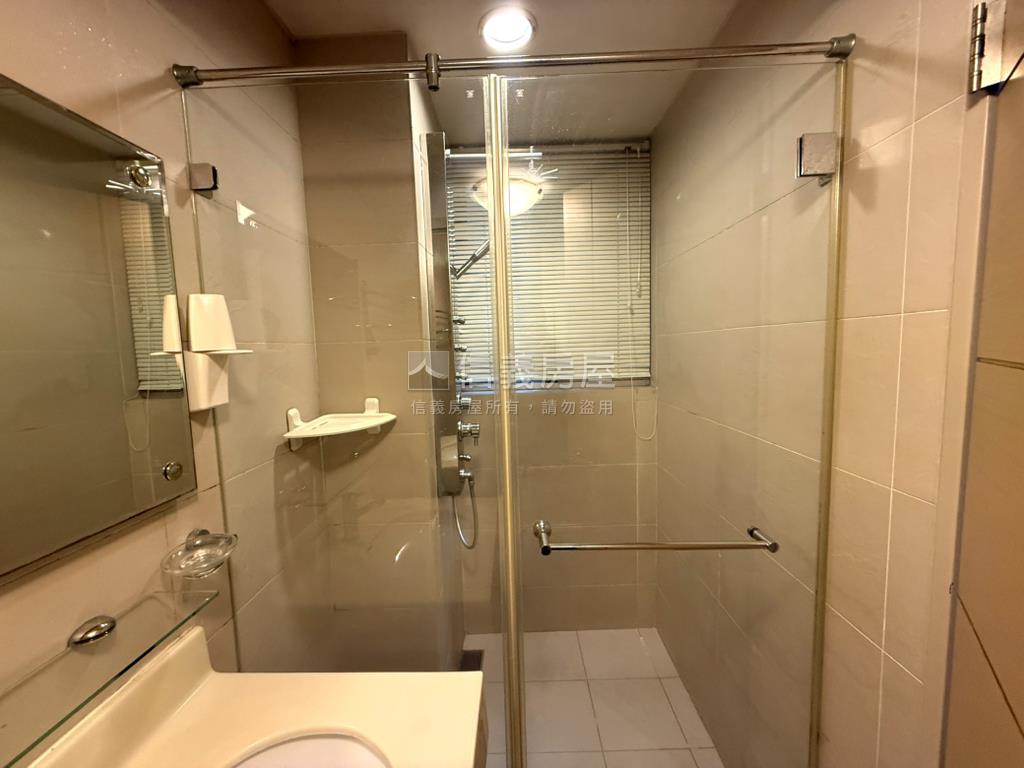 中正國中典菁品房屋室內格局與周邊環境