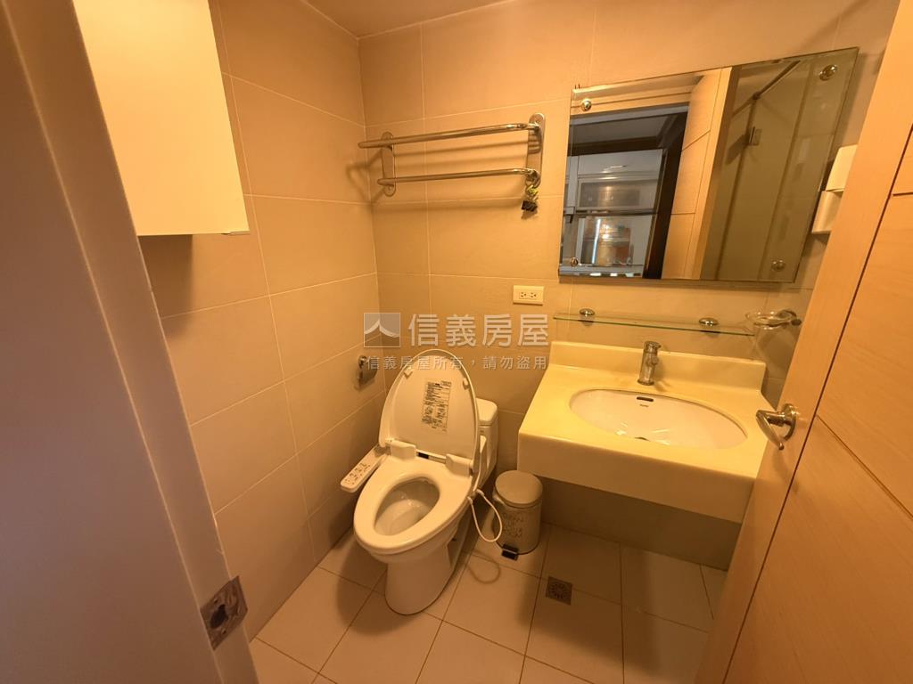 中正國中典菁品房屋室內格局與周邊環境