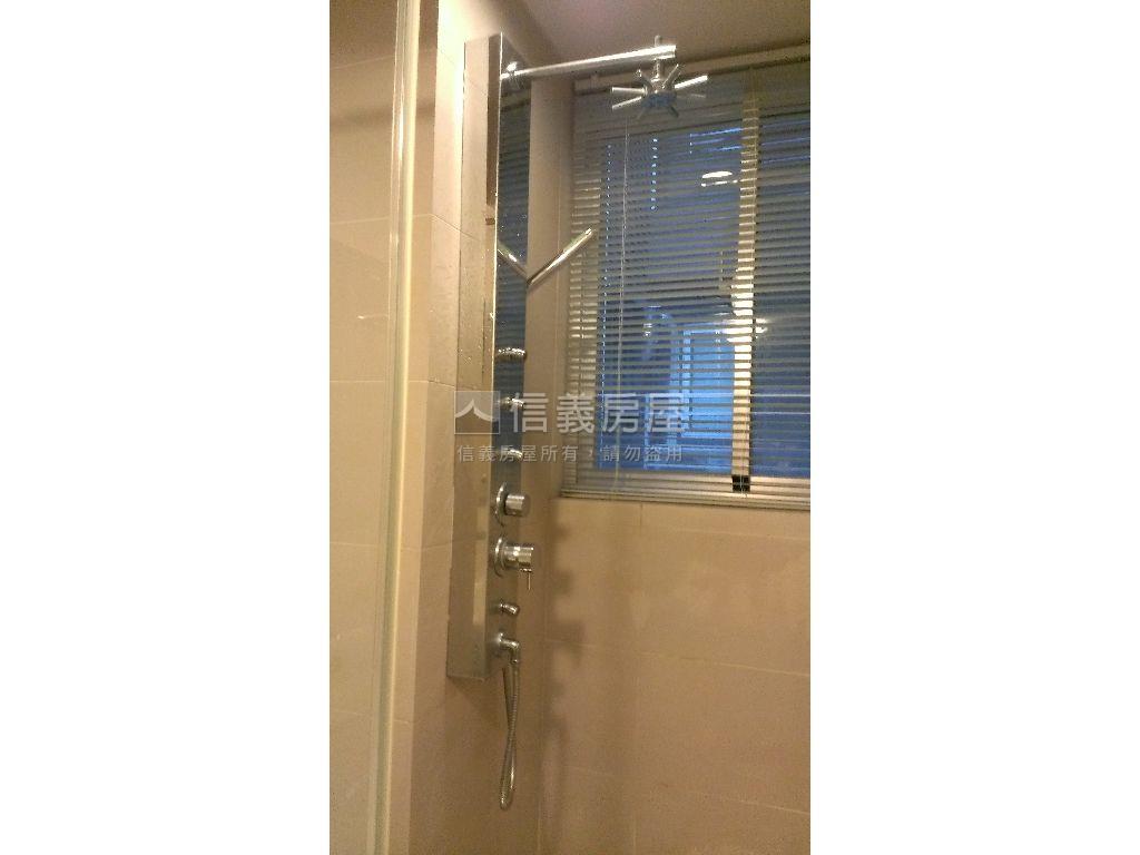 中正國中典菁品房屋室內格局與周邊環境