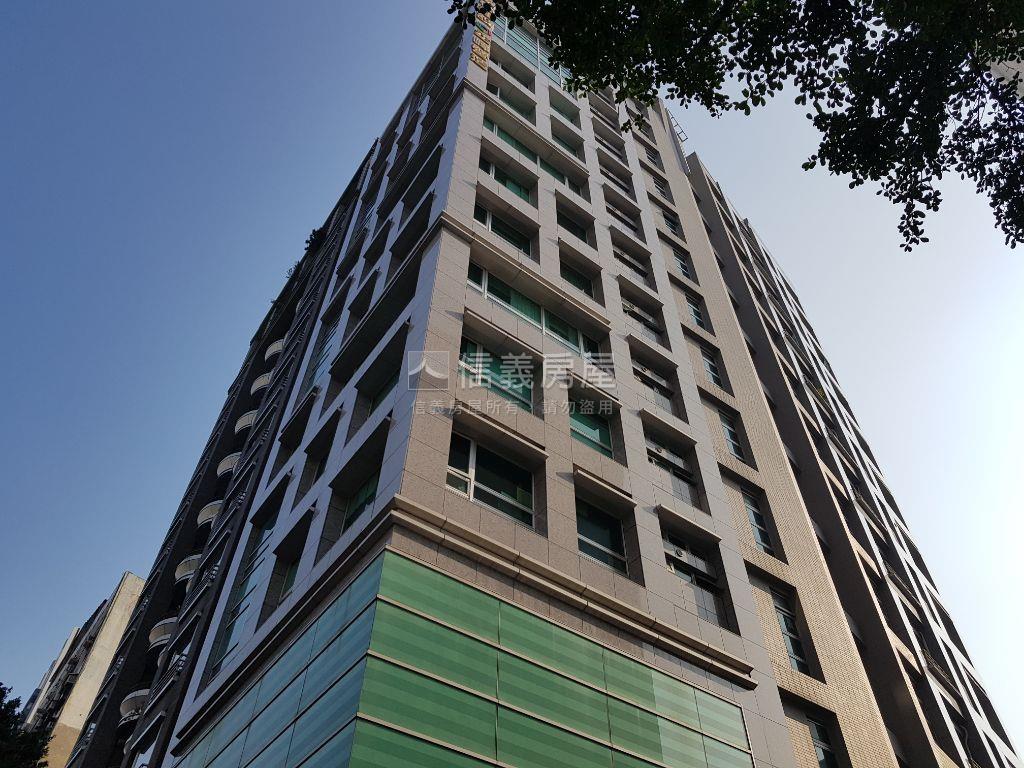 中正國中典菁品房屋室內格局與周邊環境