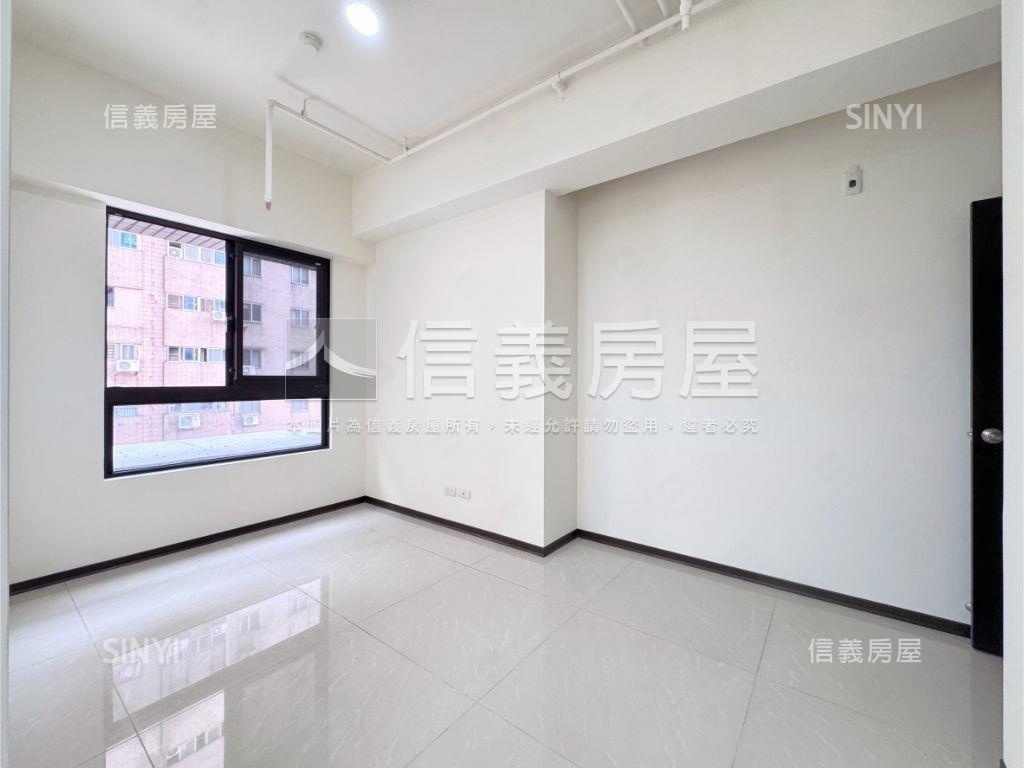 漢皇欽禾全新三房雙車位房屋室內格局與周邊環境