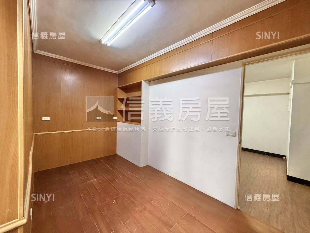 南屯孝親三房平車房屋室內格局與周邊環境