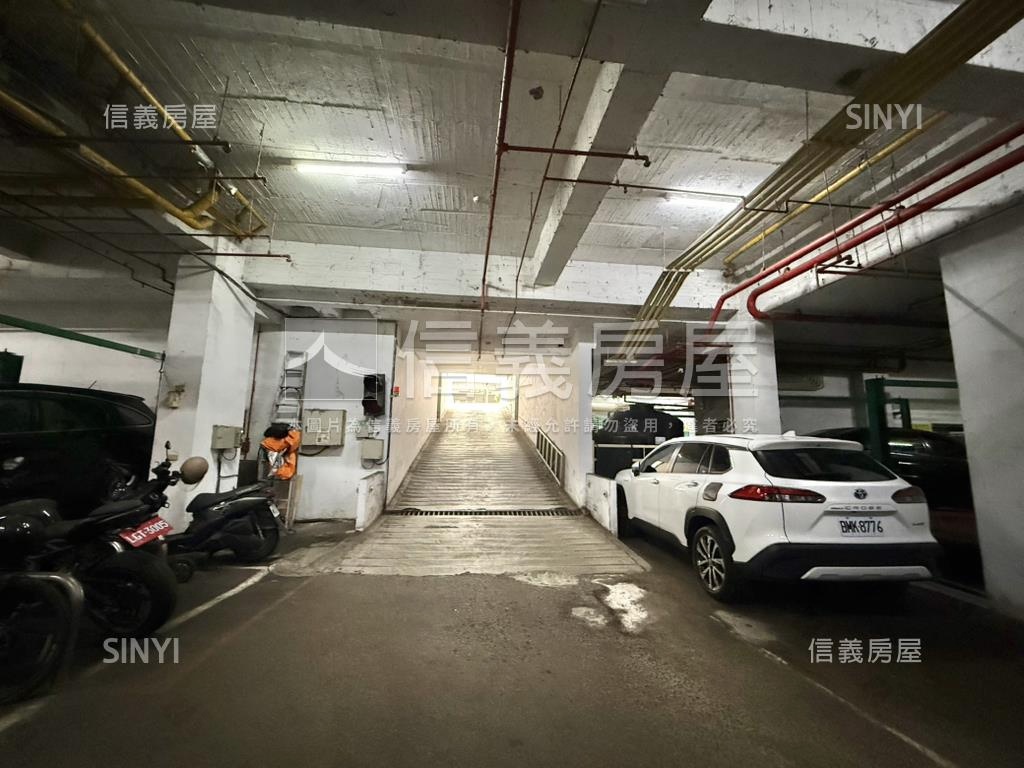 南屯孝親三房平車房屋室內格局與周邊環境