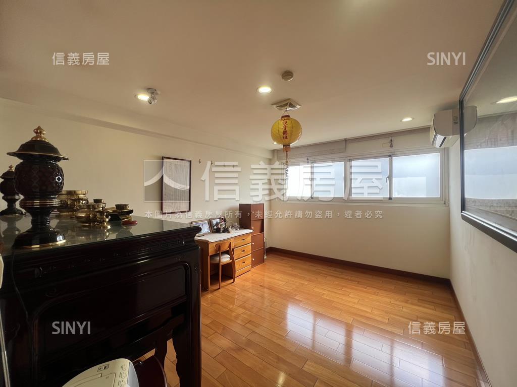 大安尊邸一整層四面環景房屋室內格局與周邊環境