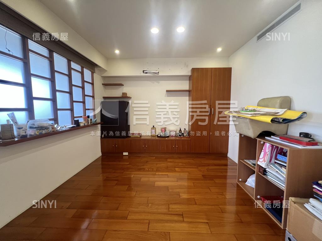 大安尊邸一整層四面環景房屋室內格局與周邊環境