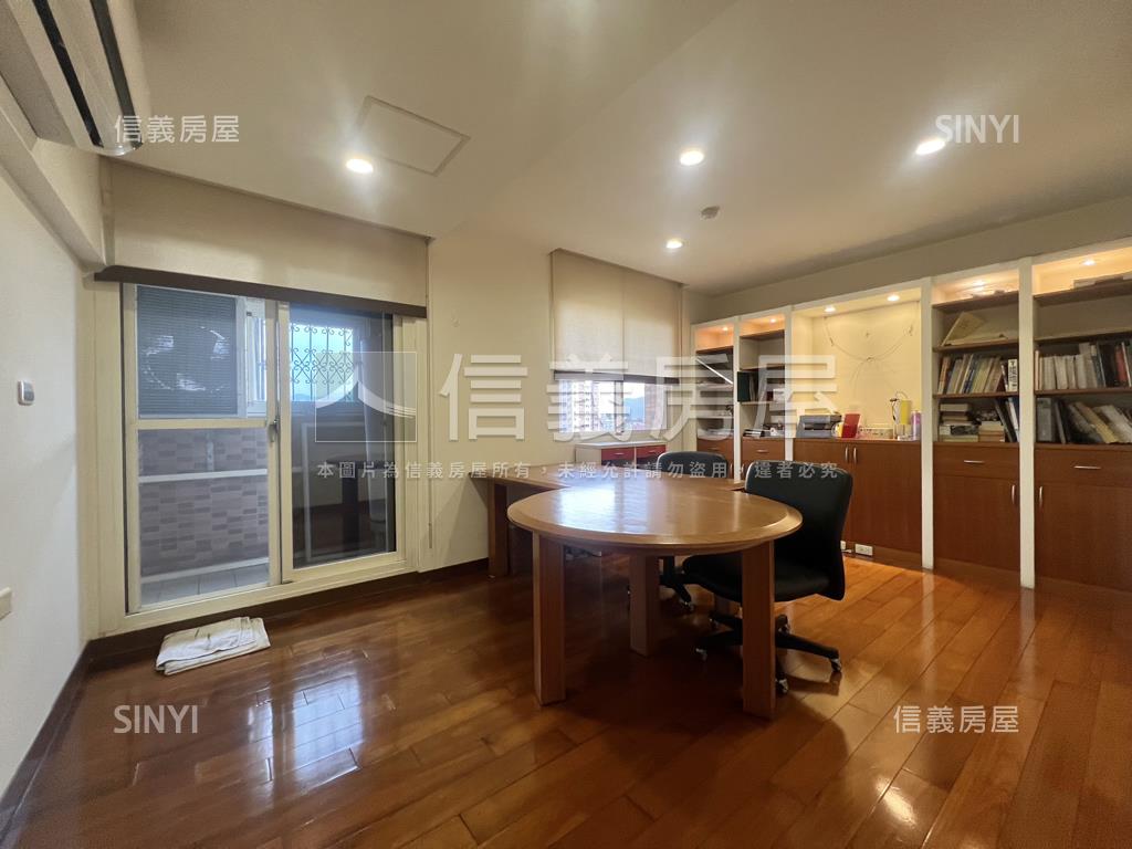 大安尊邸一整層四面環景房屋室內格局與周邊環境