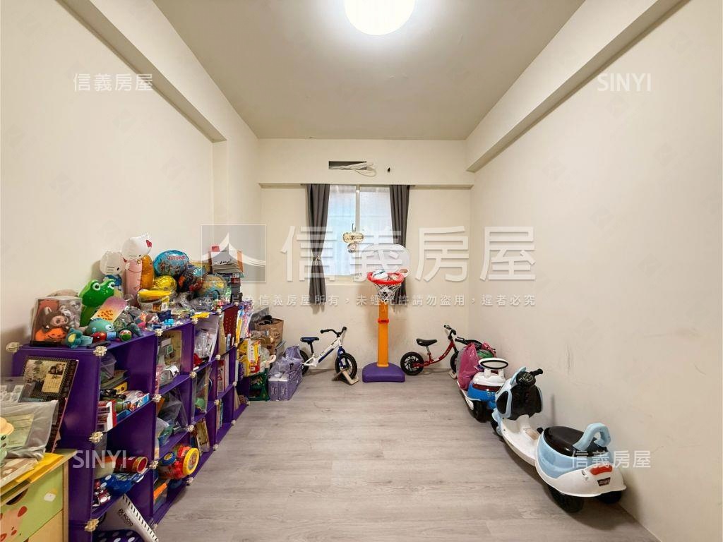絕美。質感邊間三房房屋室內格局與周邊環境