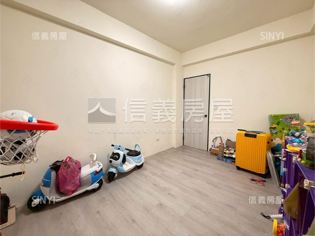 絕美。質感邊間三房房屋室內格局與周邊環境