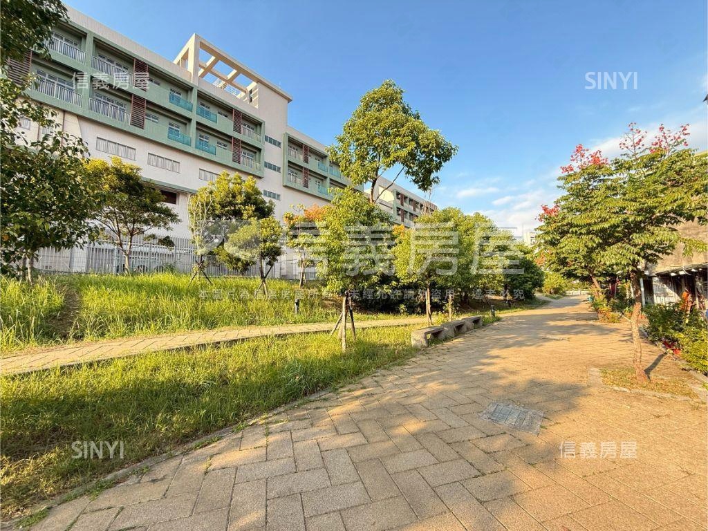 絕美。質感邊間三房房屋室內格局與周邊環境