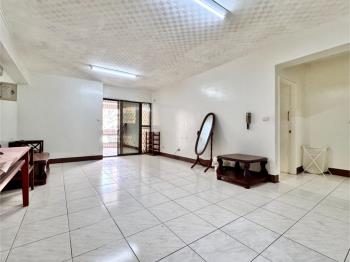 德賢商圈陽台進出採光三房