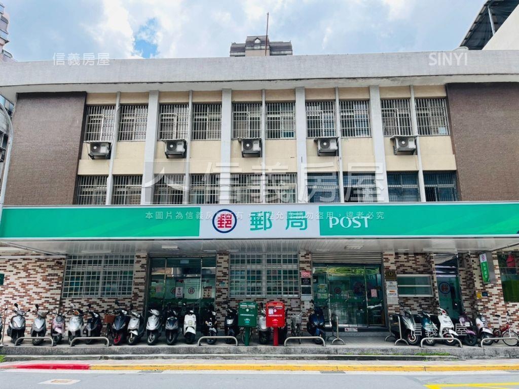 遠眺山景高樓兩房車位房屋室內格局與周邊環境