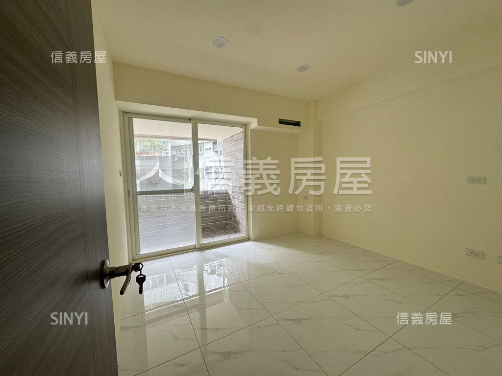 新埔低總價三房稀有釋出房屋室內格局與周邊環境