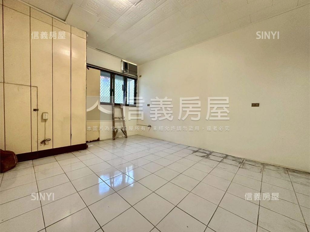 稀有釋出約八米面寬透天房屋室內格局與周邊環境