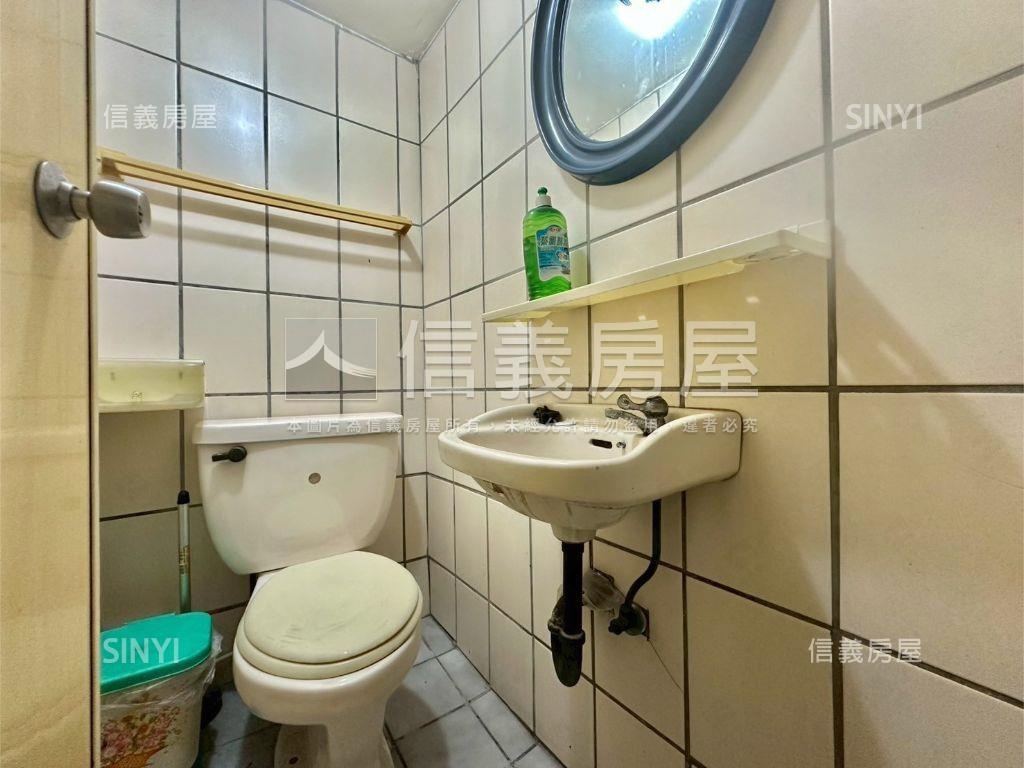 稀有釋出約八米面寬透天房屋室內格局與周邊環境