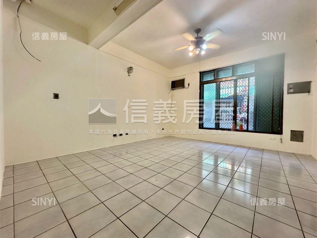 稀有釋出約八米面寬透天房屋室內格局與周邊環境