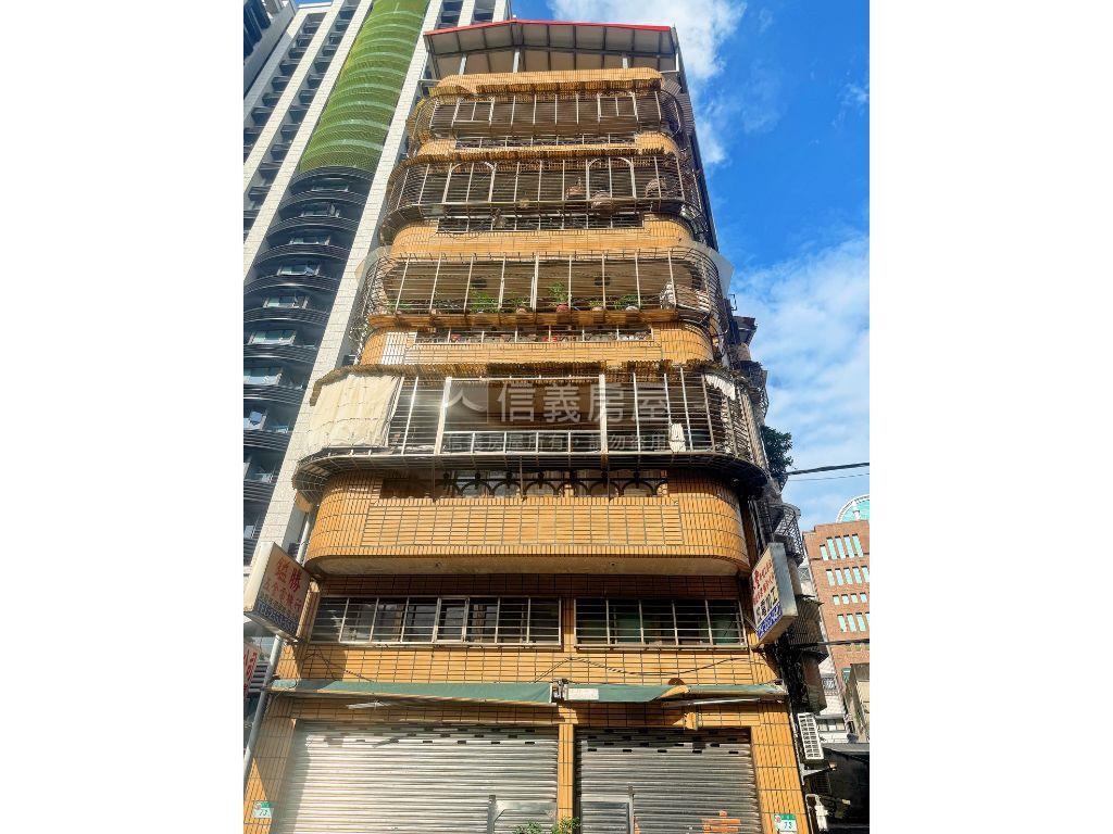 與耀耀首席做鄰居房屋室內格局與周邊環境