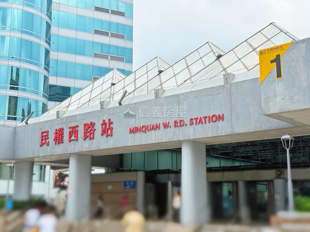 與耀耀首席做鄰居房屋室內格局與周邊環境