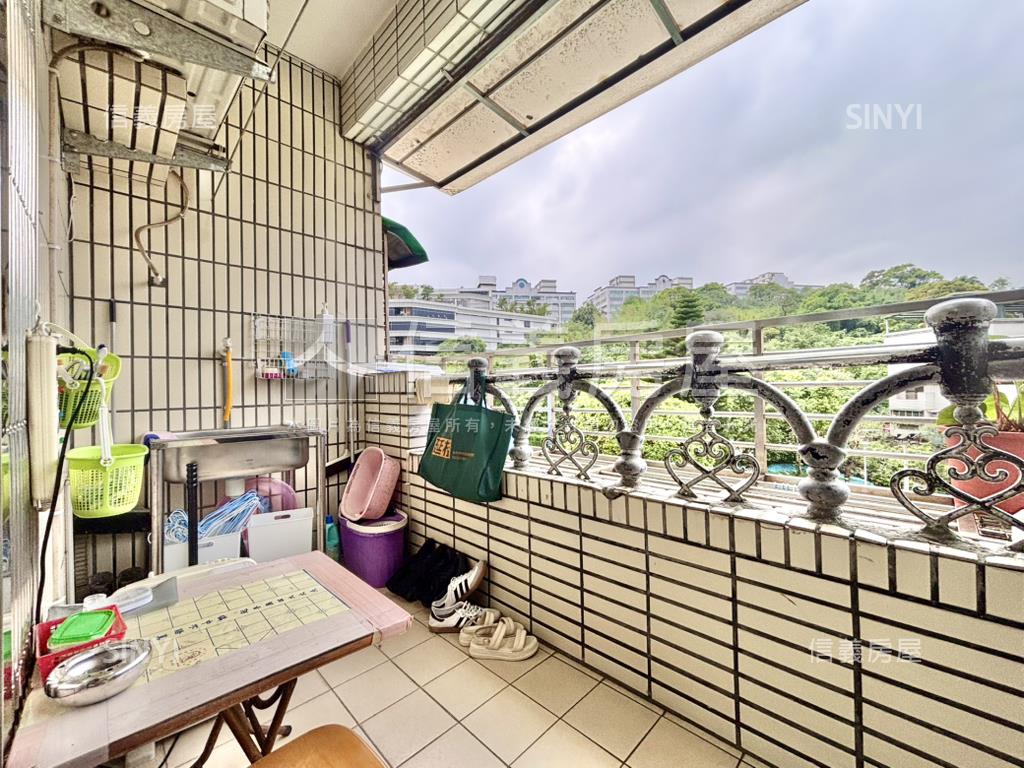 蒼翠欲滴●採光大四房房屋室內格局與周邊環境