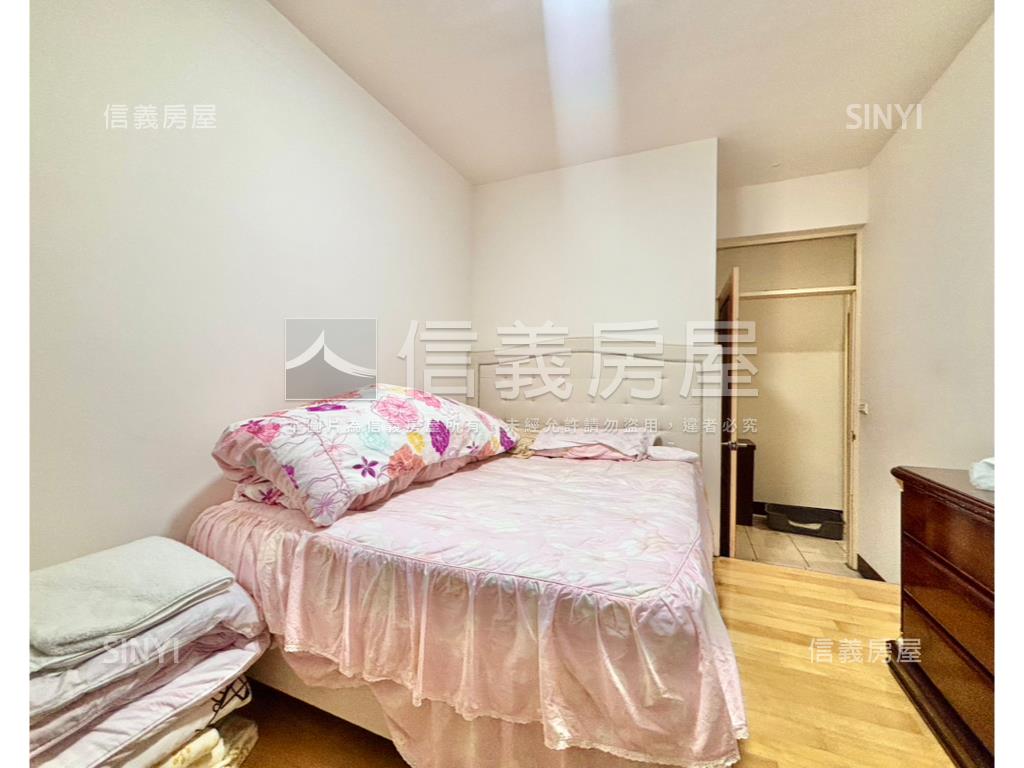 蒼翠欲滴●採光大四房房屋室內格局與周邊環境