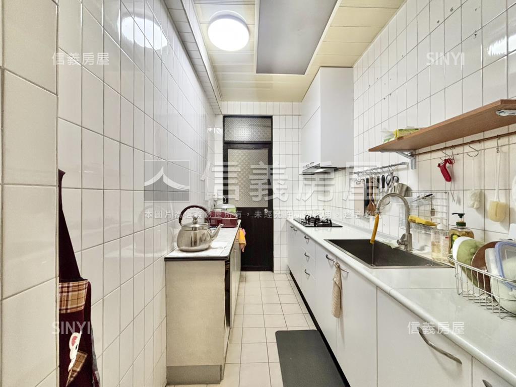 蒼翠欲滴●採光大四房房屋室內格局與周邊環境