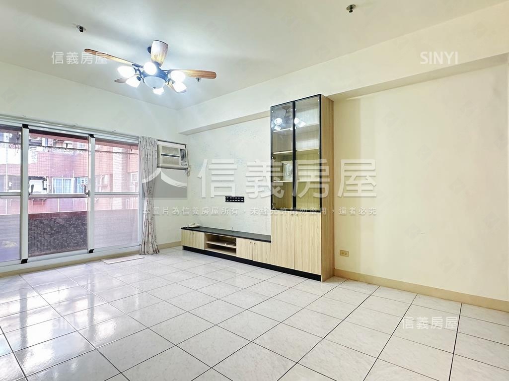 近文山特區優質四房平車房屋室內格局與周邊環境