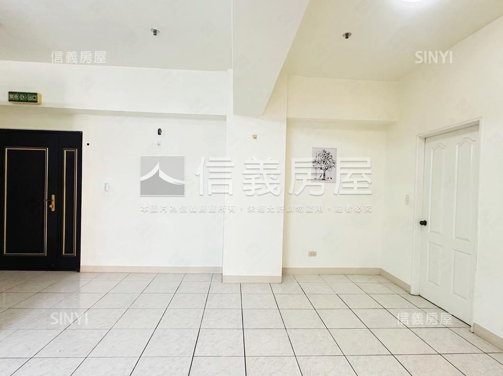 近文山特區優質四房平車房屋室內格局與周邊環境